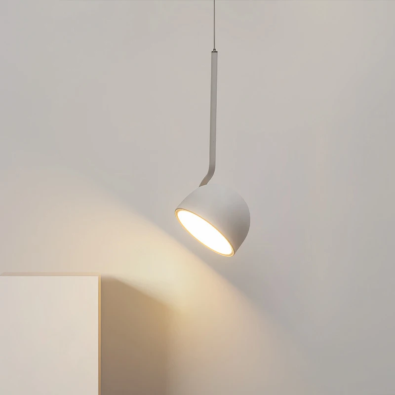 Lámpara colgante con cabezal orientable